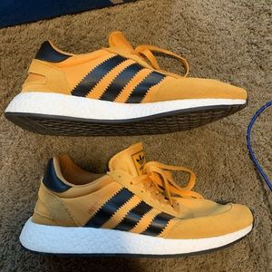 Adidas Iniki Runner